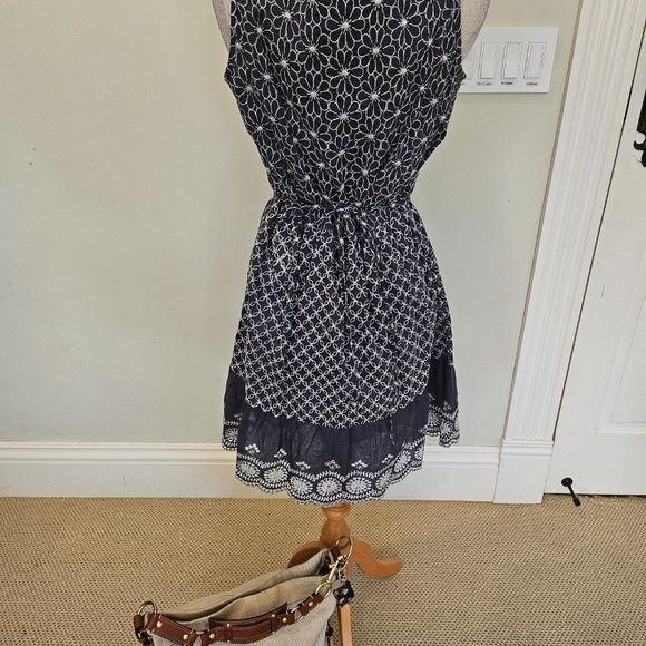 Cino Meadows Blue & White Dress - Picture 3 of 5